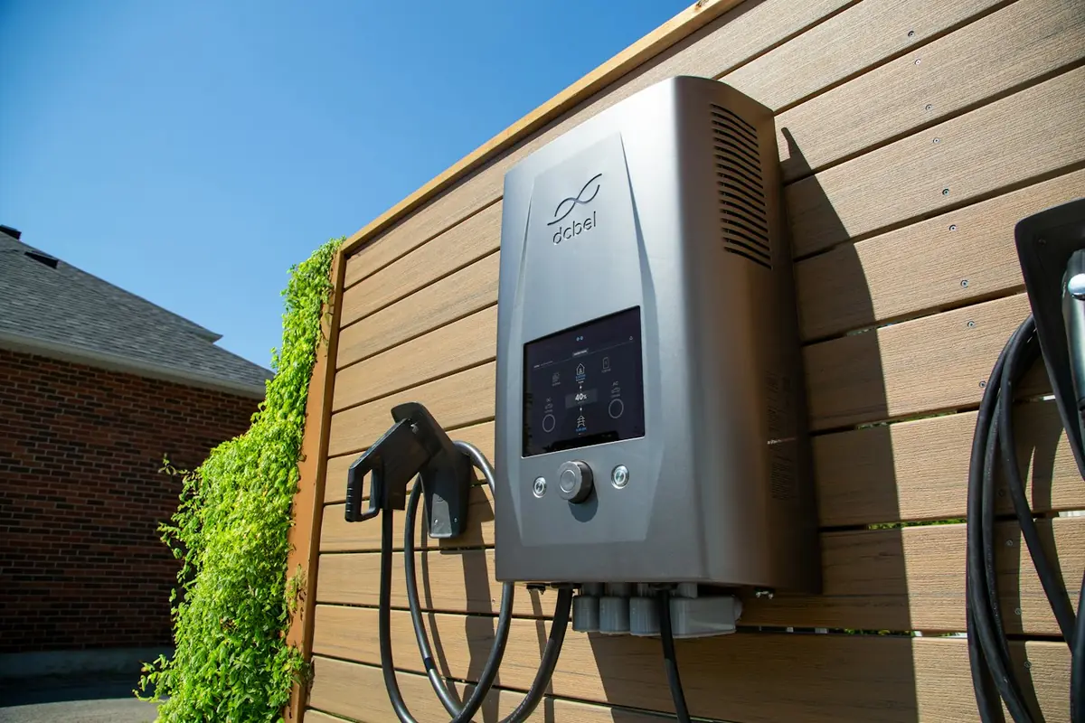 Cargador de coche eléctrico en una vivienda